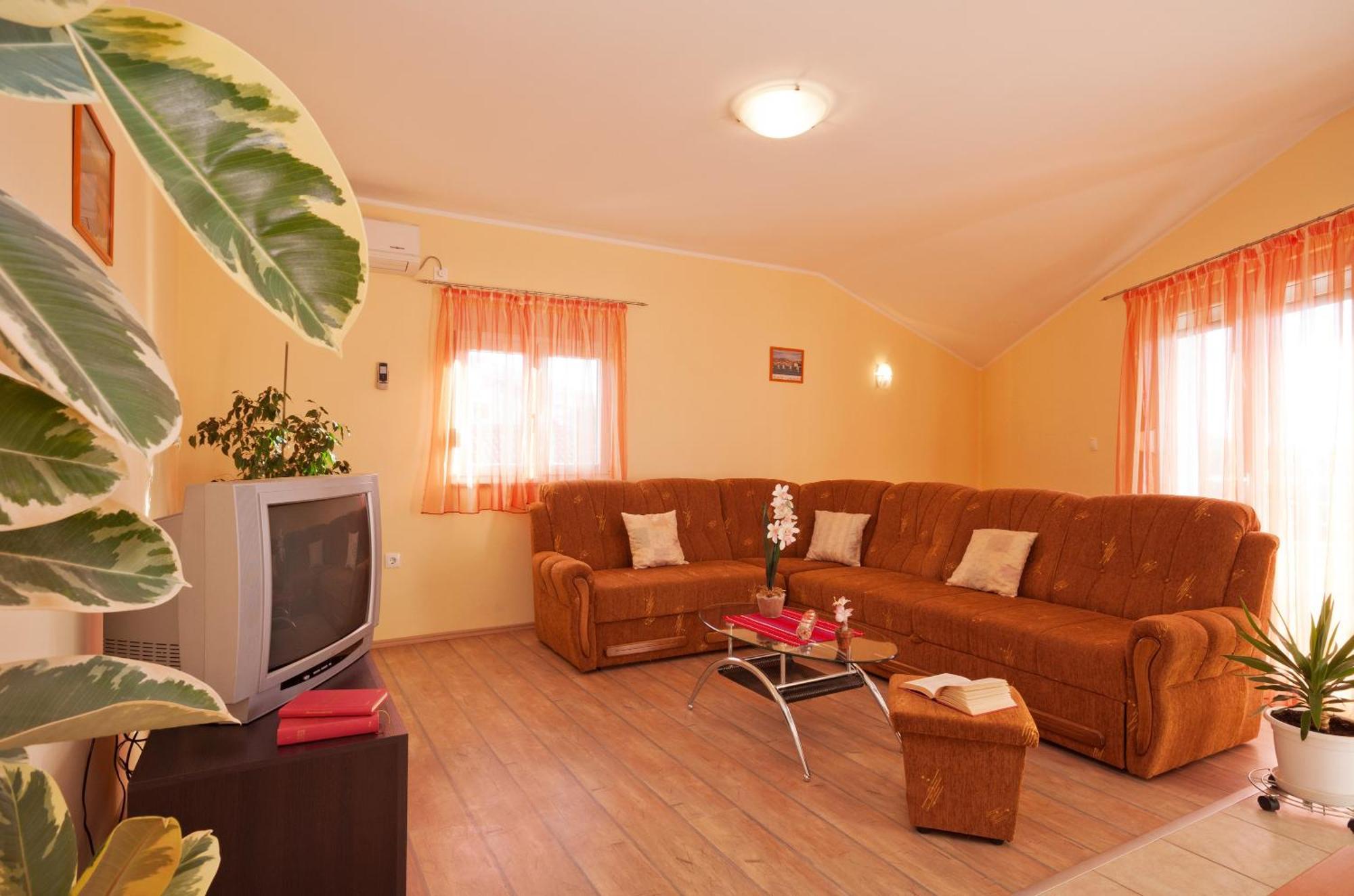 Mara Apartman